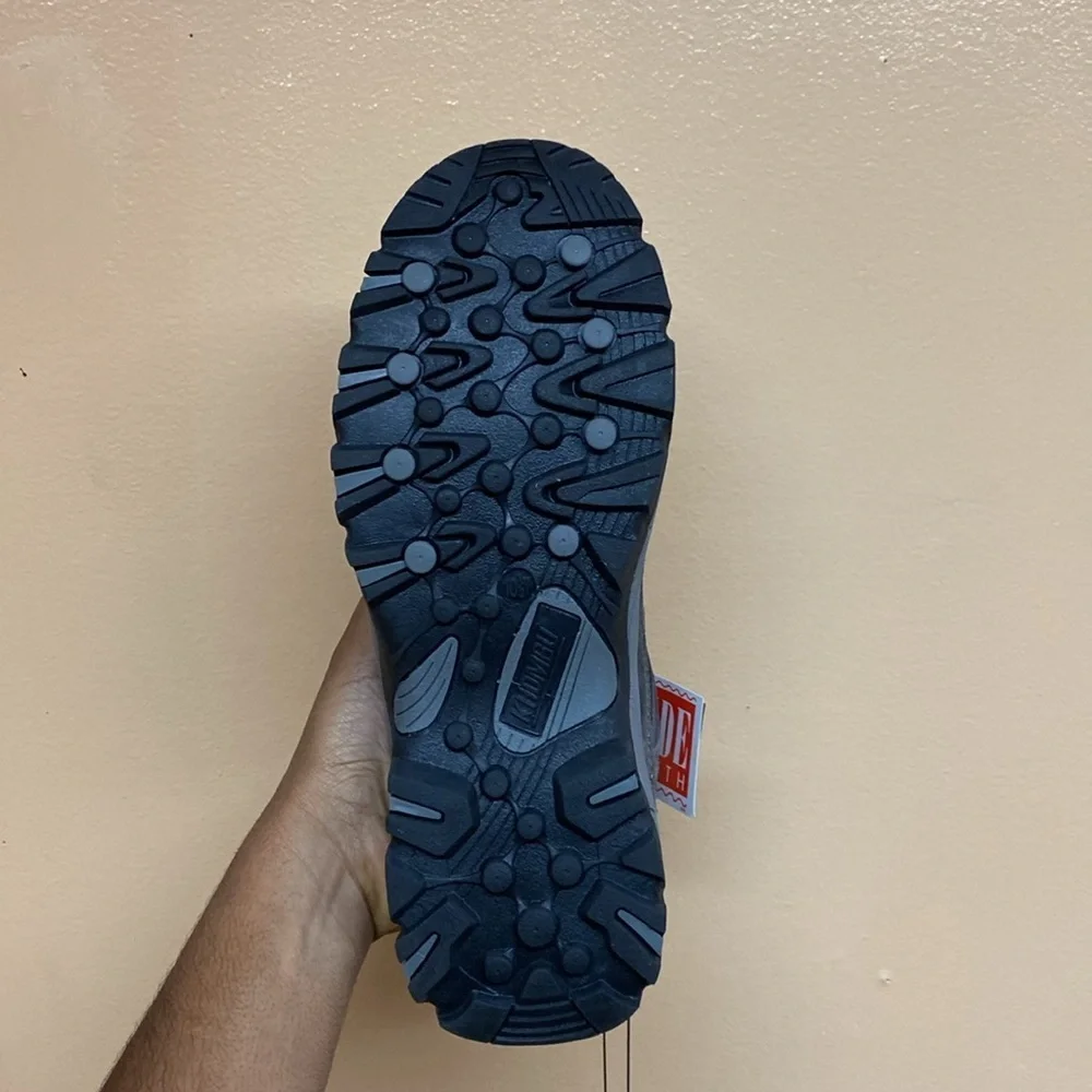 Khombu Hiking Sneakers NEW